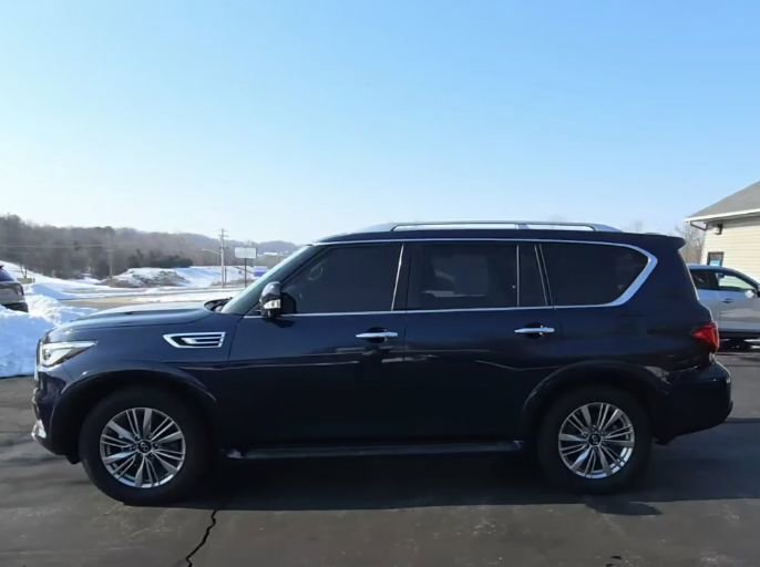 Used 2021 INFINITI QX80 Luxe image 6