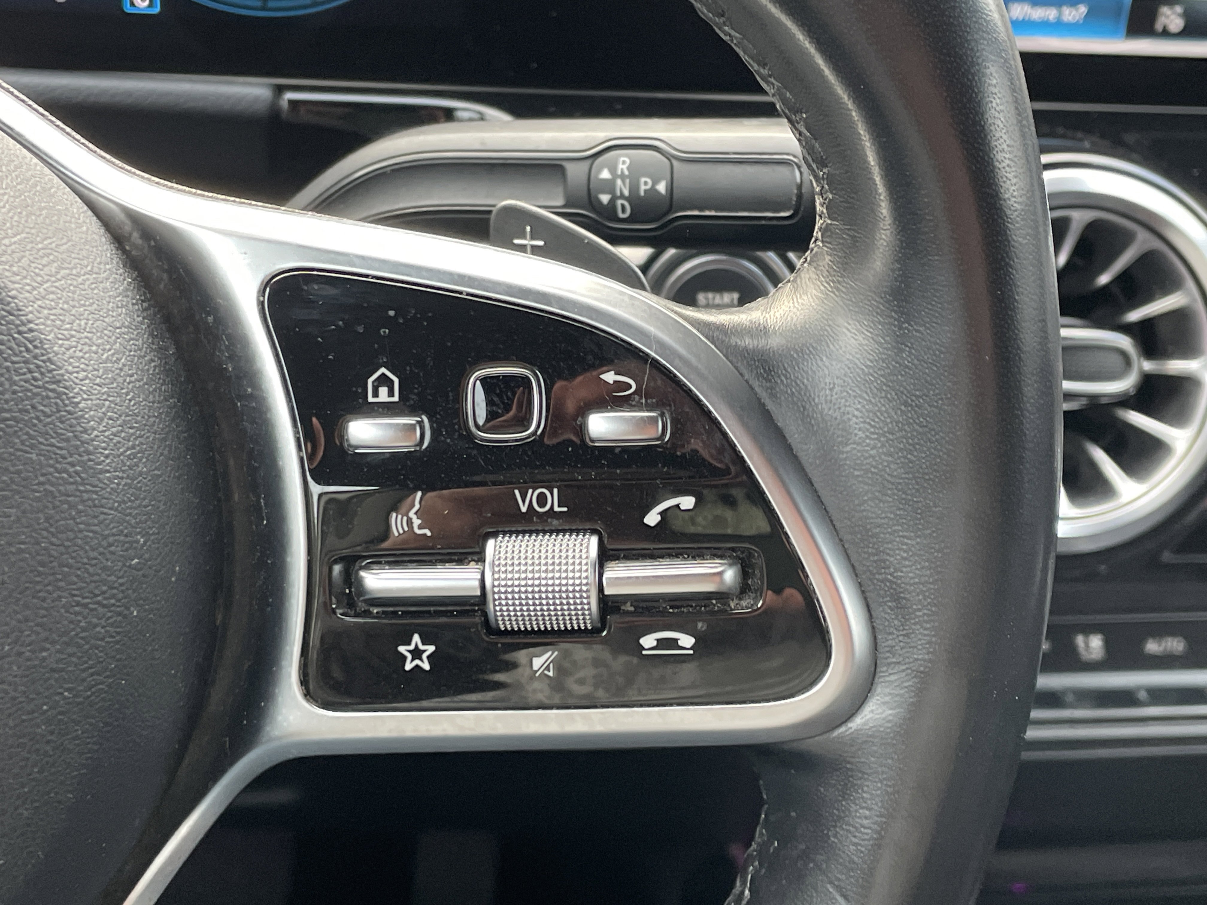 Certified 2023 Mercedes-Benz GLA 250 4MATIC image 25