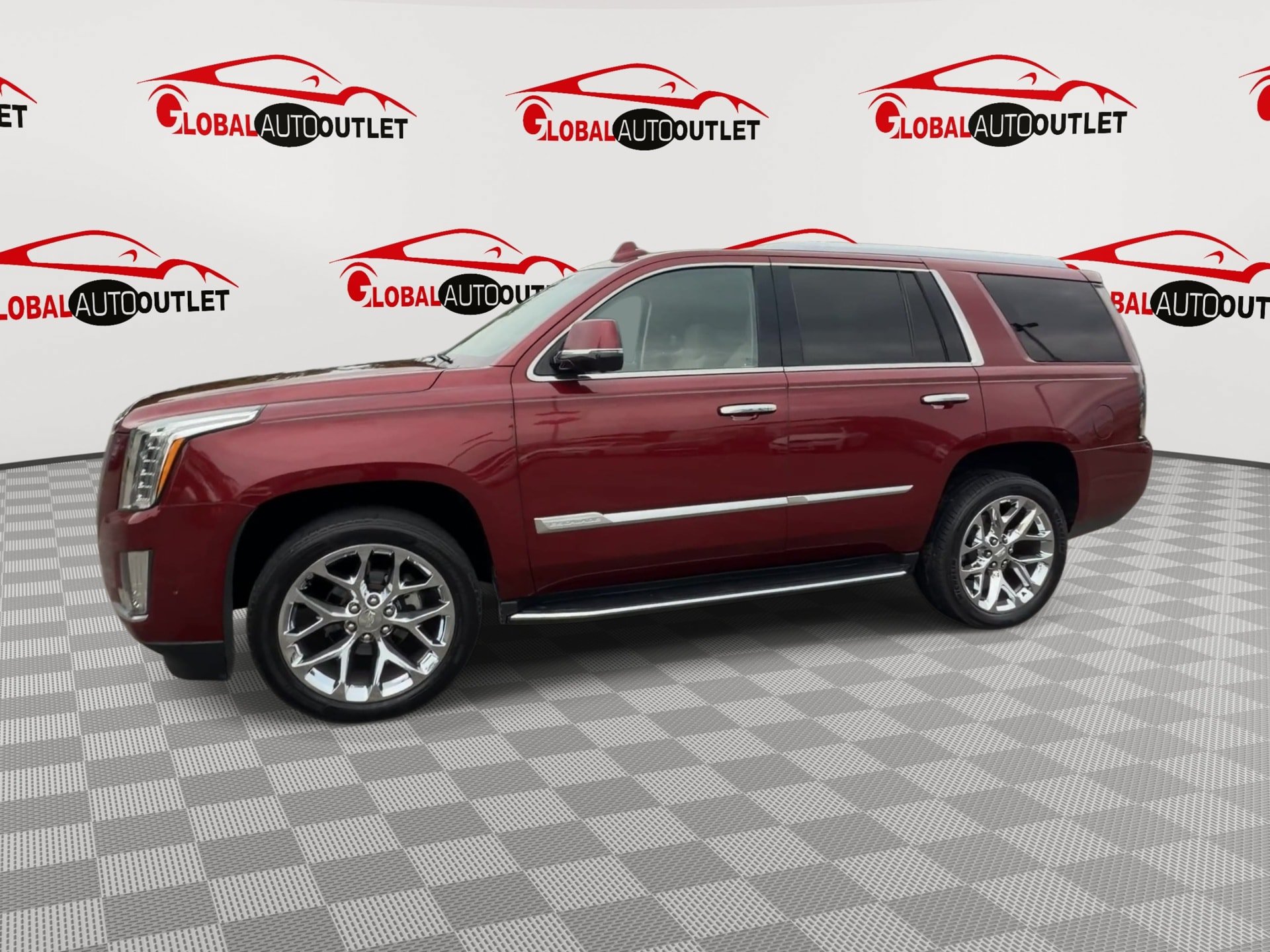 Used 2018 Cadillac Escalade Luxury RWD image 4