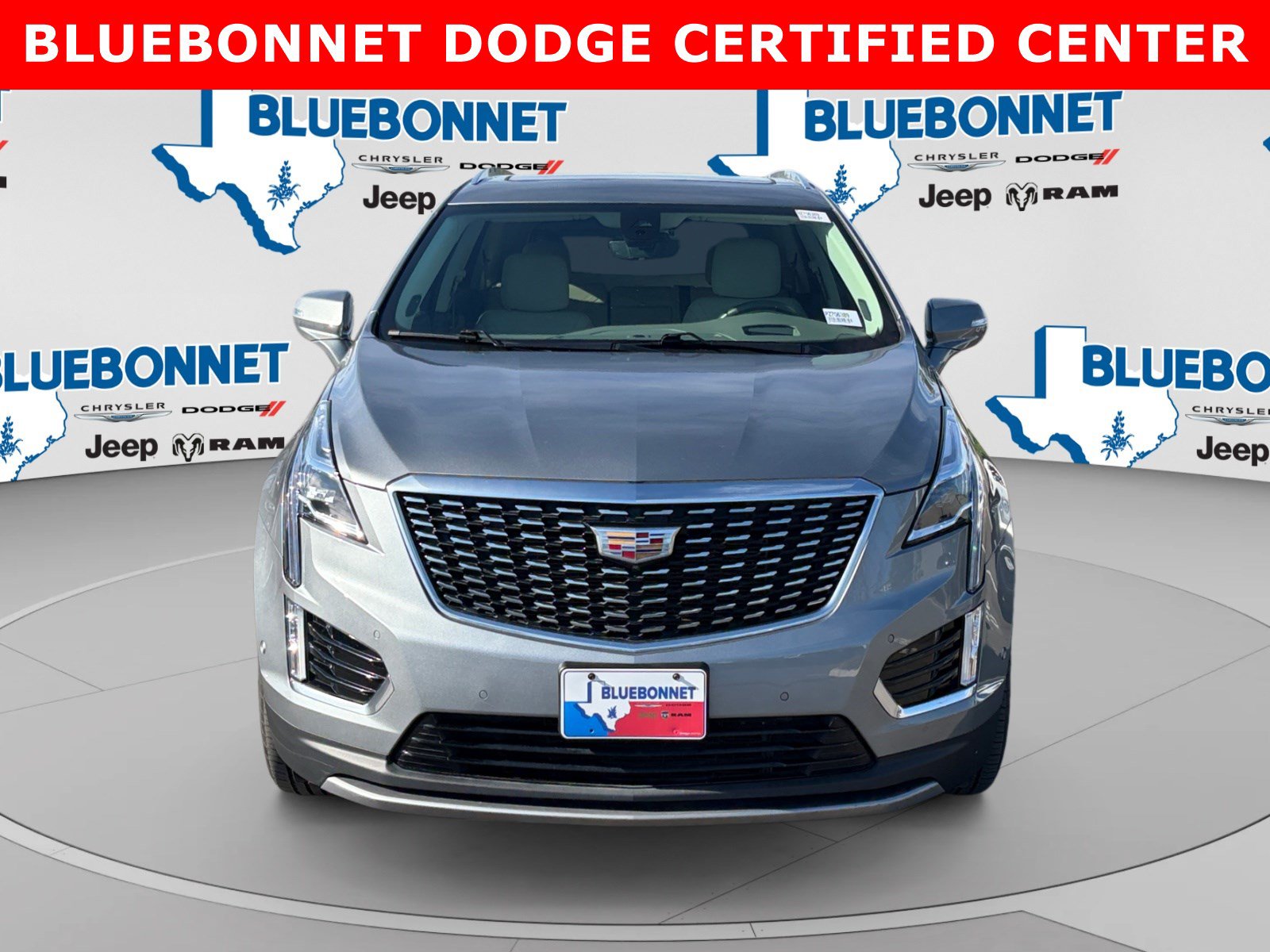 Used 2024 Cadillac XT5 Premium Luxury w/ Technology Package FWD image 2
