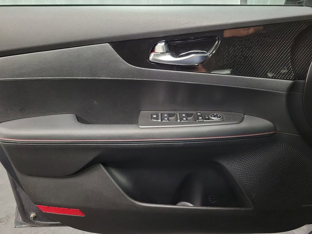 Used 2023 Kia Forte GT w/ GT2 Package image 23