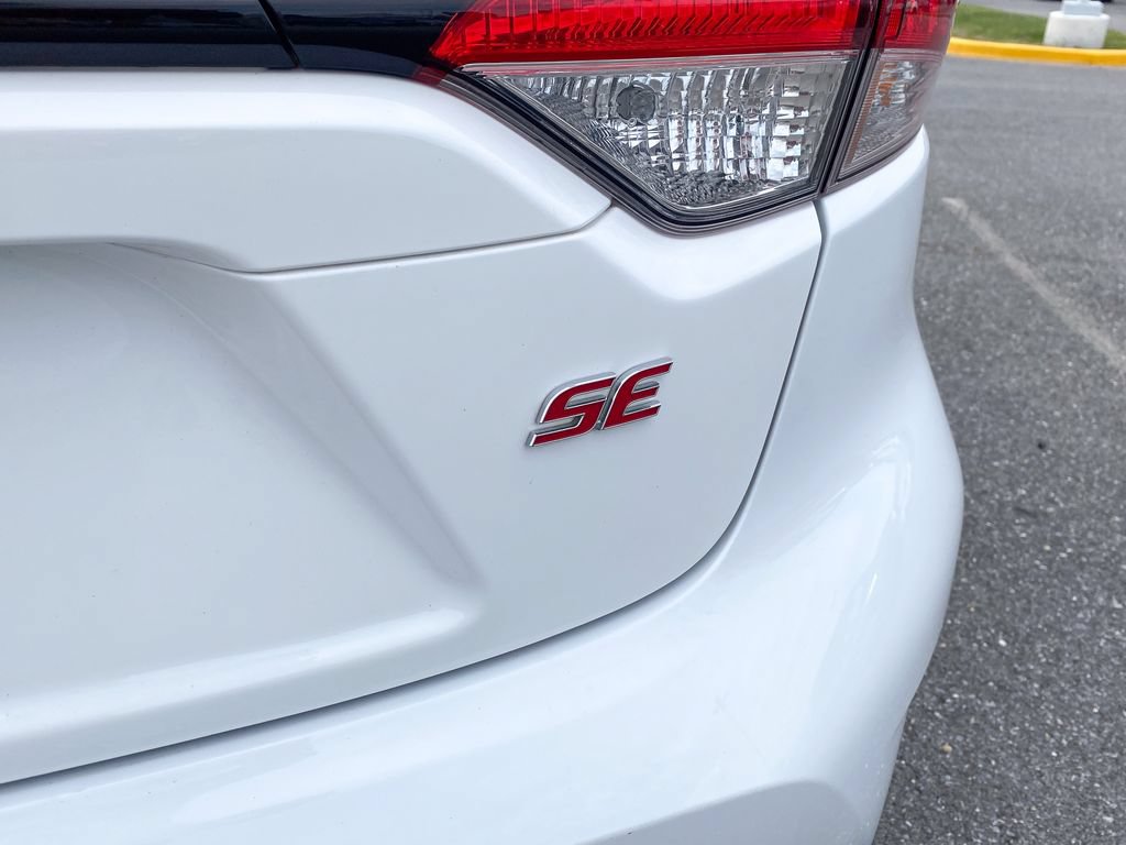 Certified 2025 Toyota Corolla SE FWD image 14