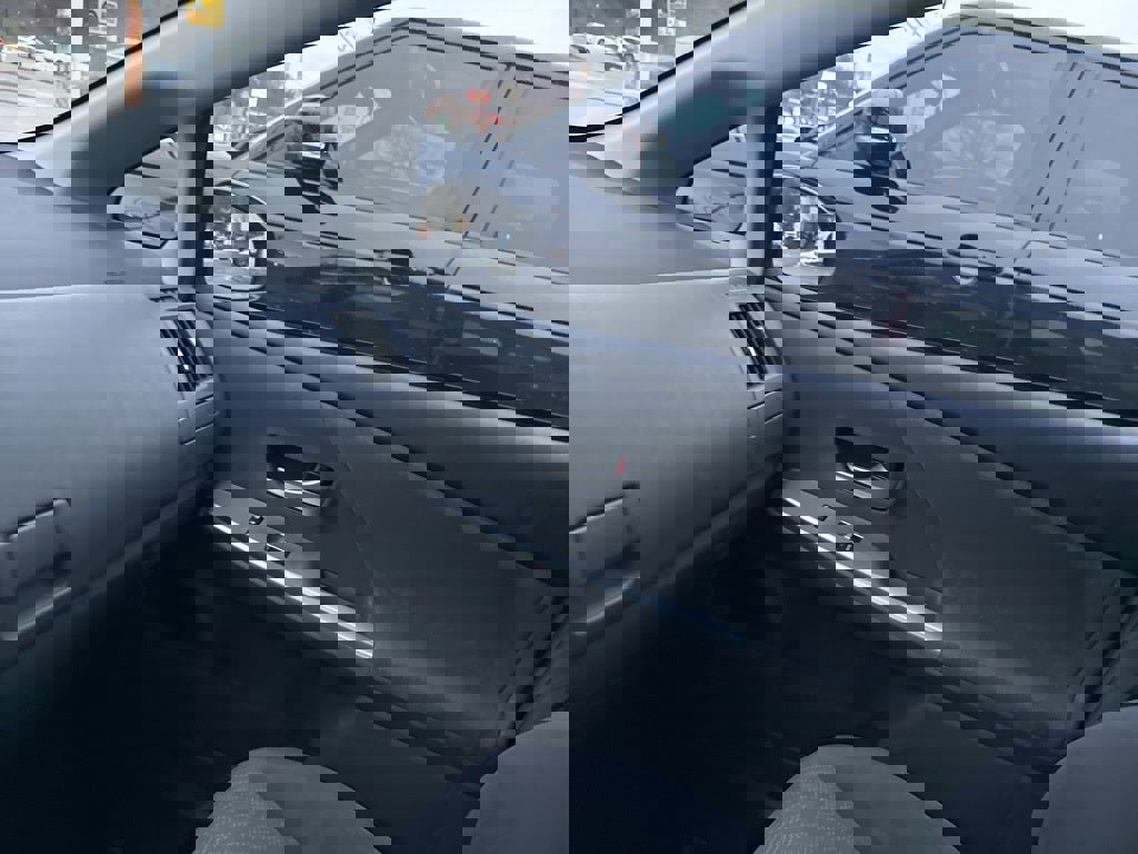 Used 2013 Toyota Prius V Two image 6