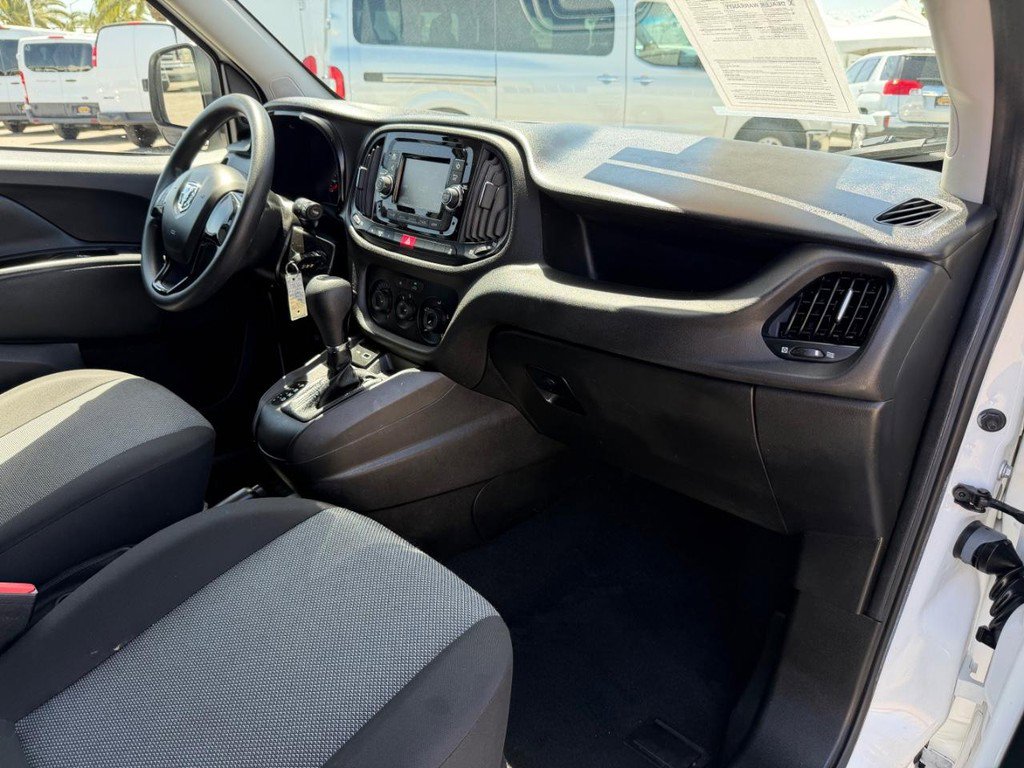 Used 2021 RAM ProMaster City Tradesman FWD image 31