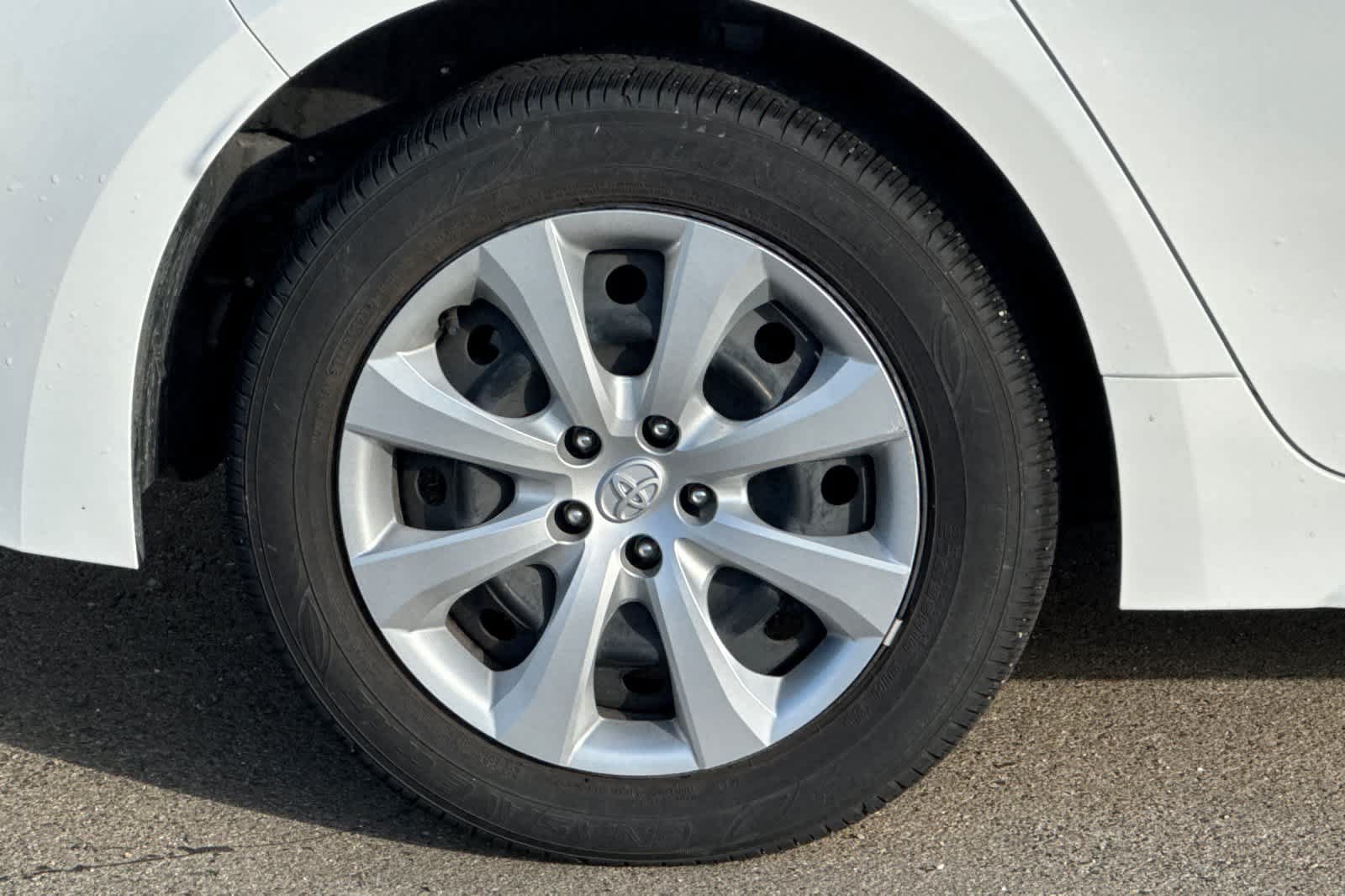 Certified 2024 Toyota Corolla LE FWD image 20