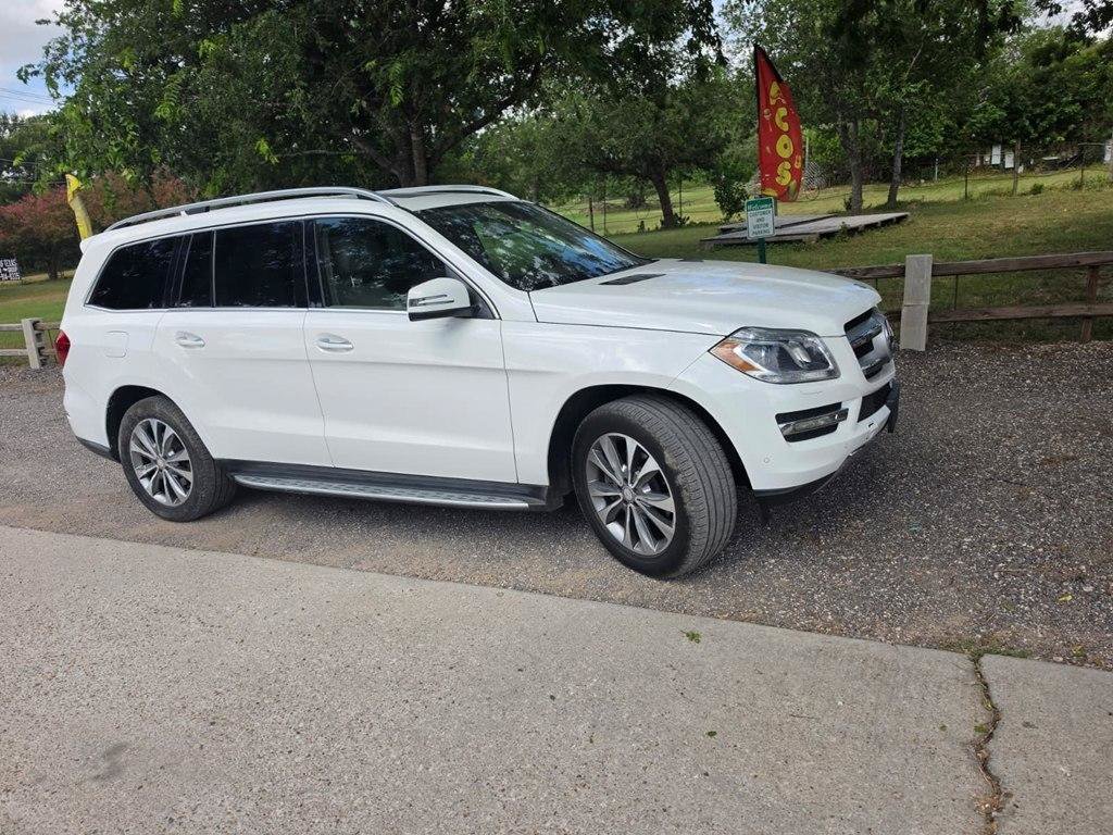 Used 2015 Mercedes-Benz GL 320 BlueTEC 4MATIC image 2
