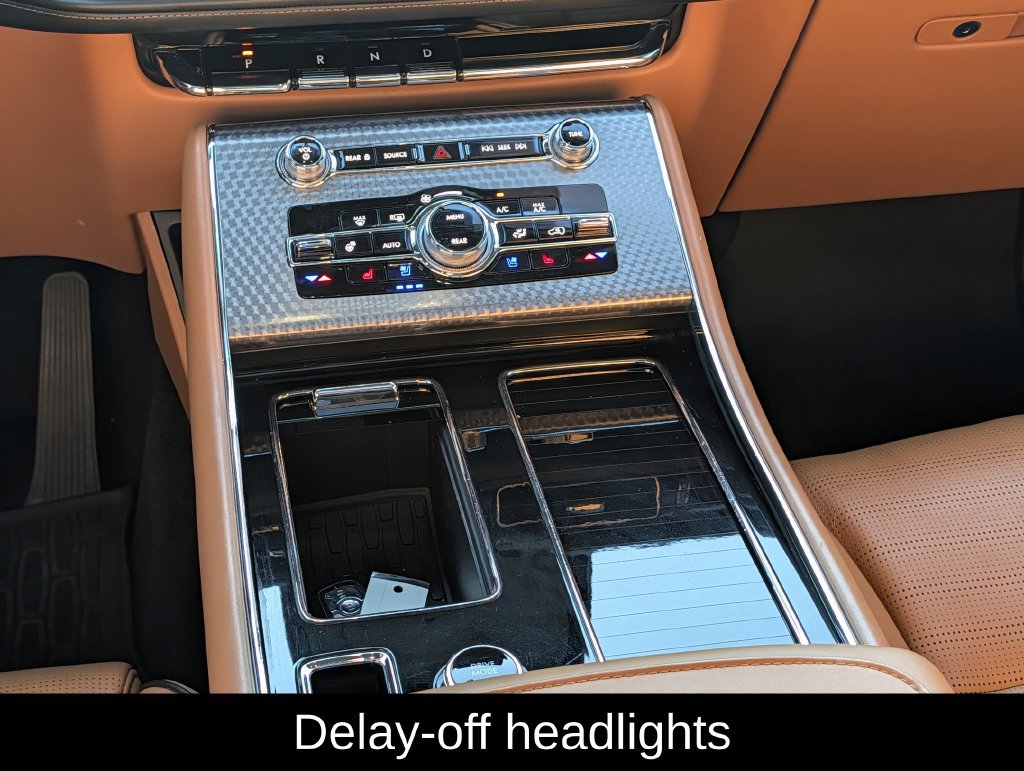 Used 2021 Lincoln Aviator Black Label w/ Dynamic Handling Package AWD/4WD image 14