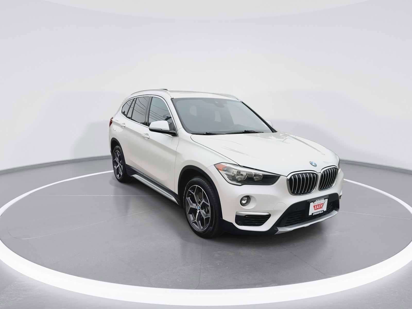 Used 2019 BMW X1 xDrive28i image 2