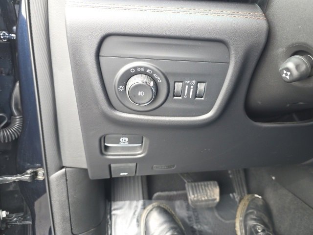 Used 2024 Jeep Grand Cherokee L Summit image 18