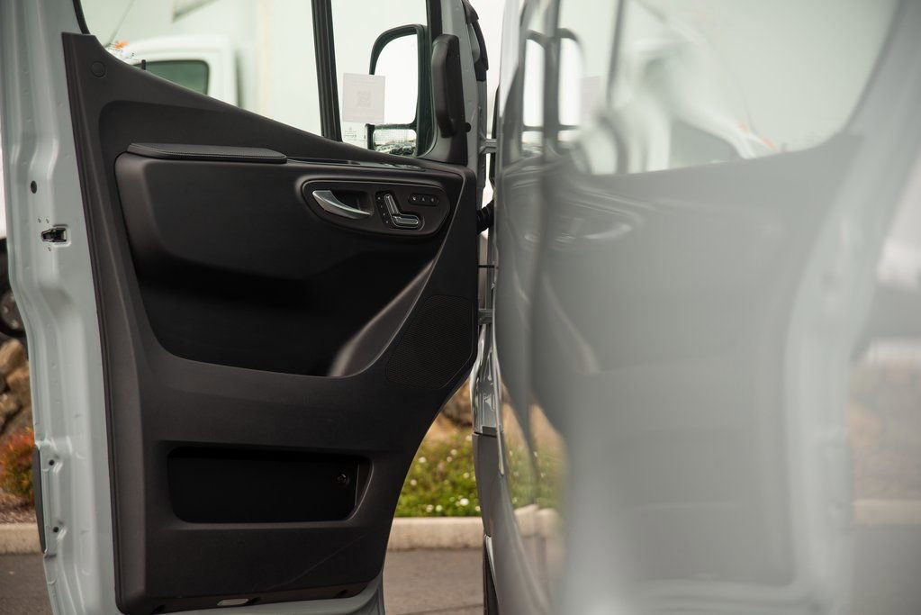 New 2025 Mercedes-Benz Sprinter 2500 image 12