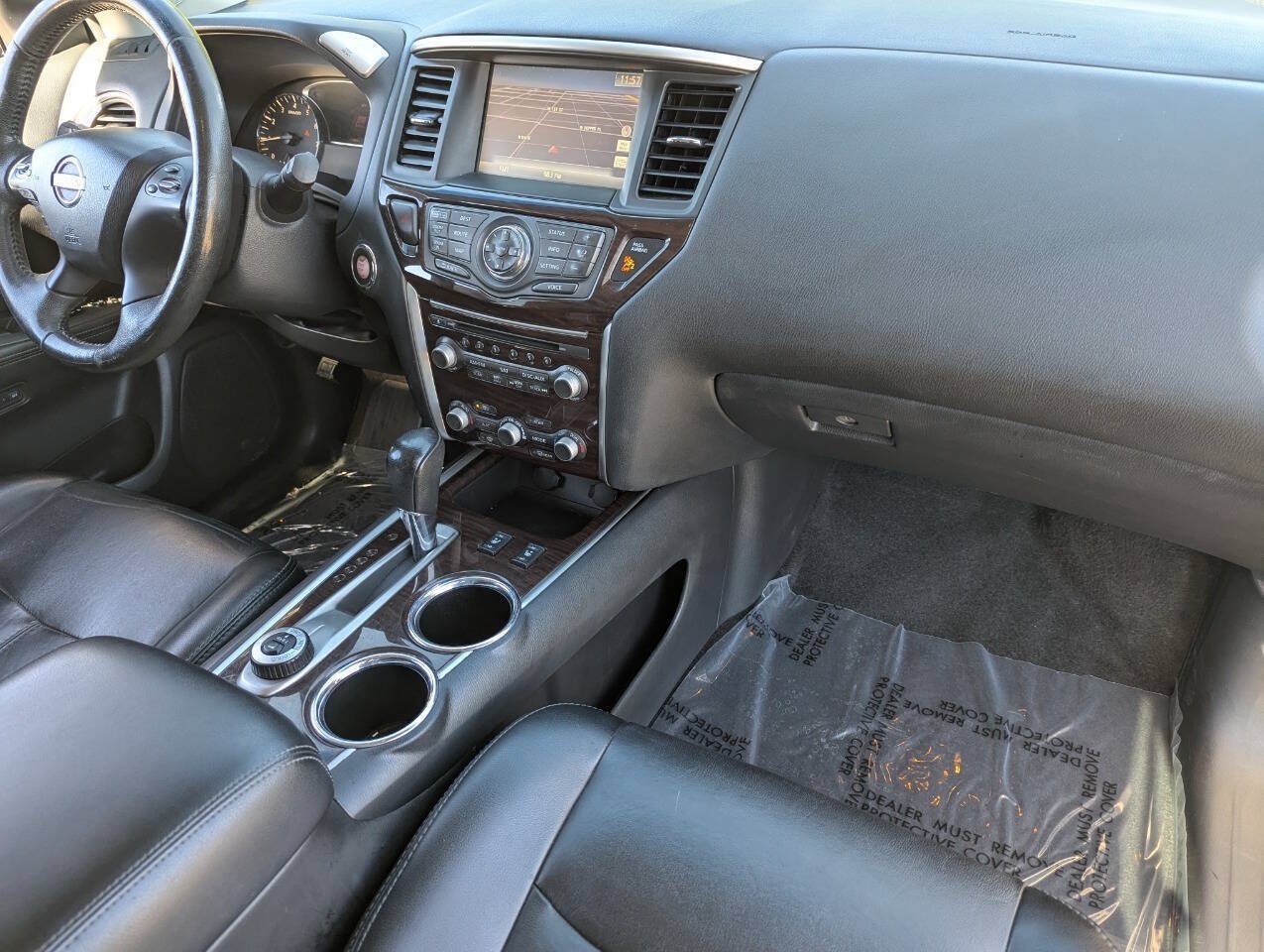 Used 2016 Nissan Pathfinder SL w/ SL Premium Package AWD/4WD image 13