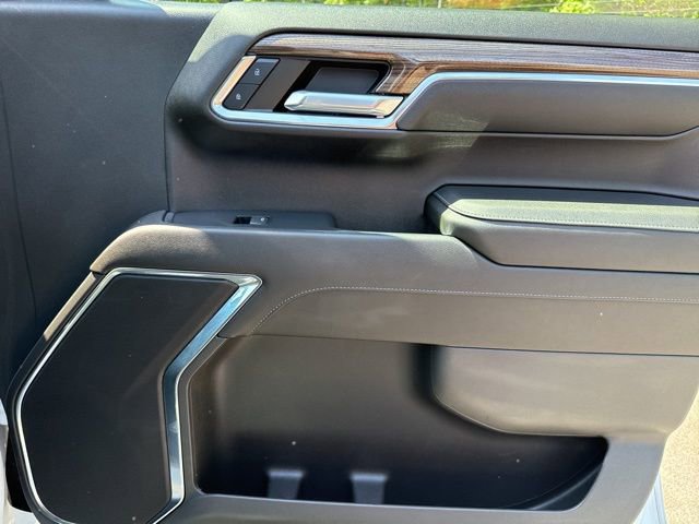 Used 2023 Chevrolet Silverado 1500 LT AWD/4WD image 27