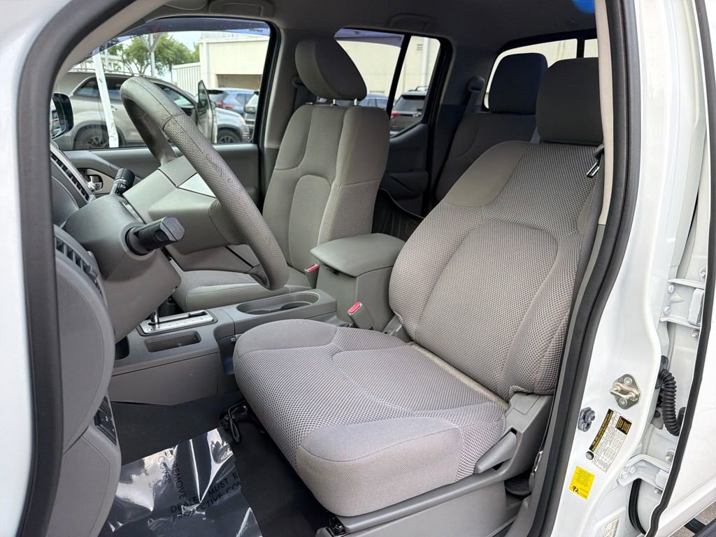 Used 2019 Nissan Frontier SV image 29