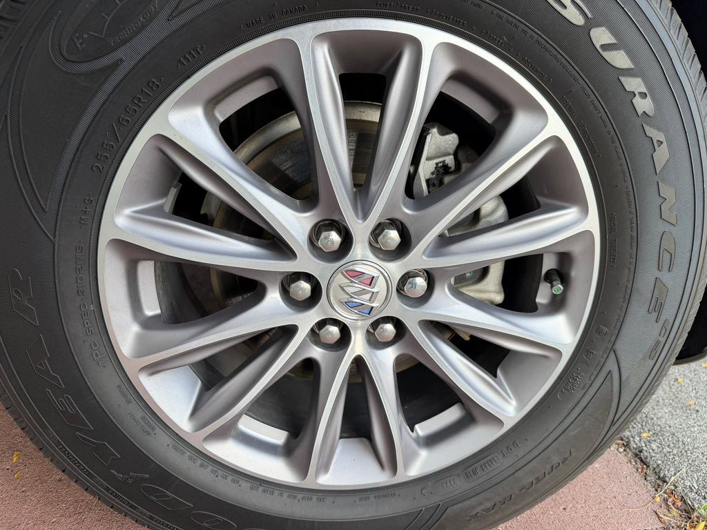 Used 2024 Buick Enclave Essence FWD image 27