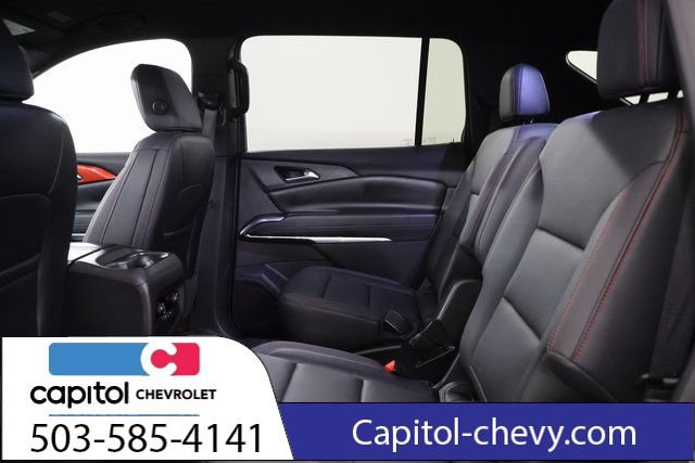 Used 2025 Chevrolet Traverse Z71 AWD/4WD image 32