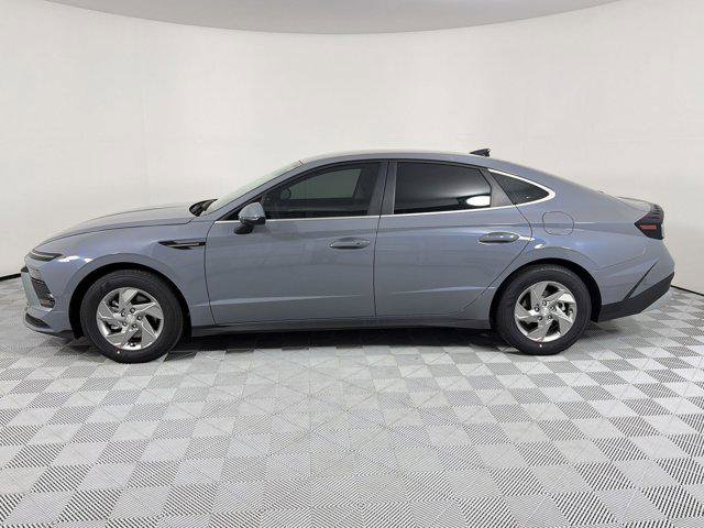 New 2026 Hyundai Sonata SE FWD image 2
