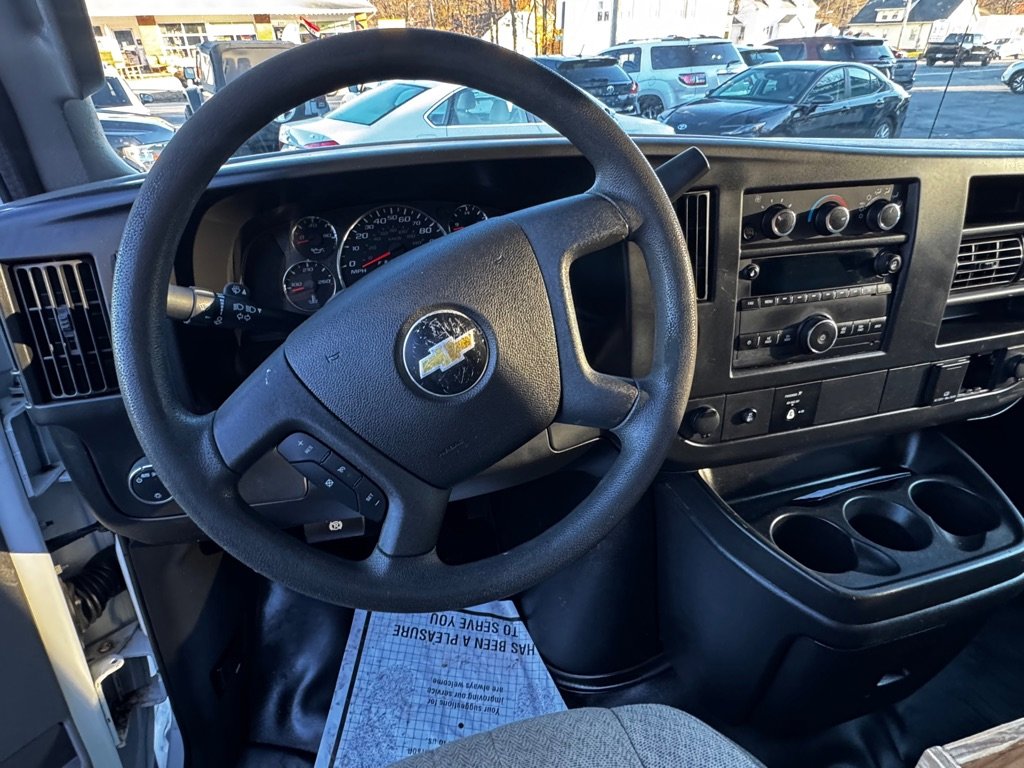 Used 2017 Chevrolet Express 3500 image 13