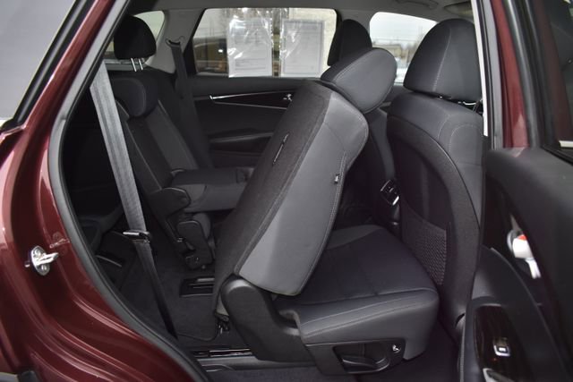 Used 2020 Kia Sorento LX w/ LX I4 Convenience Package image 36