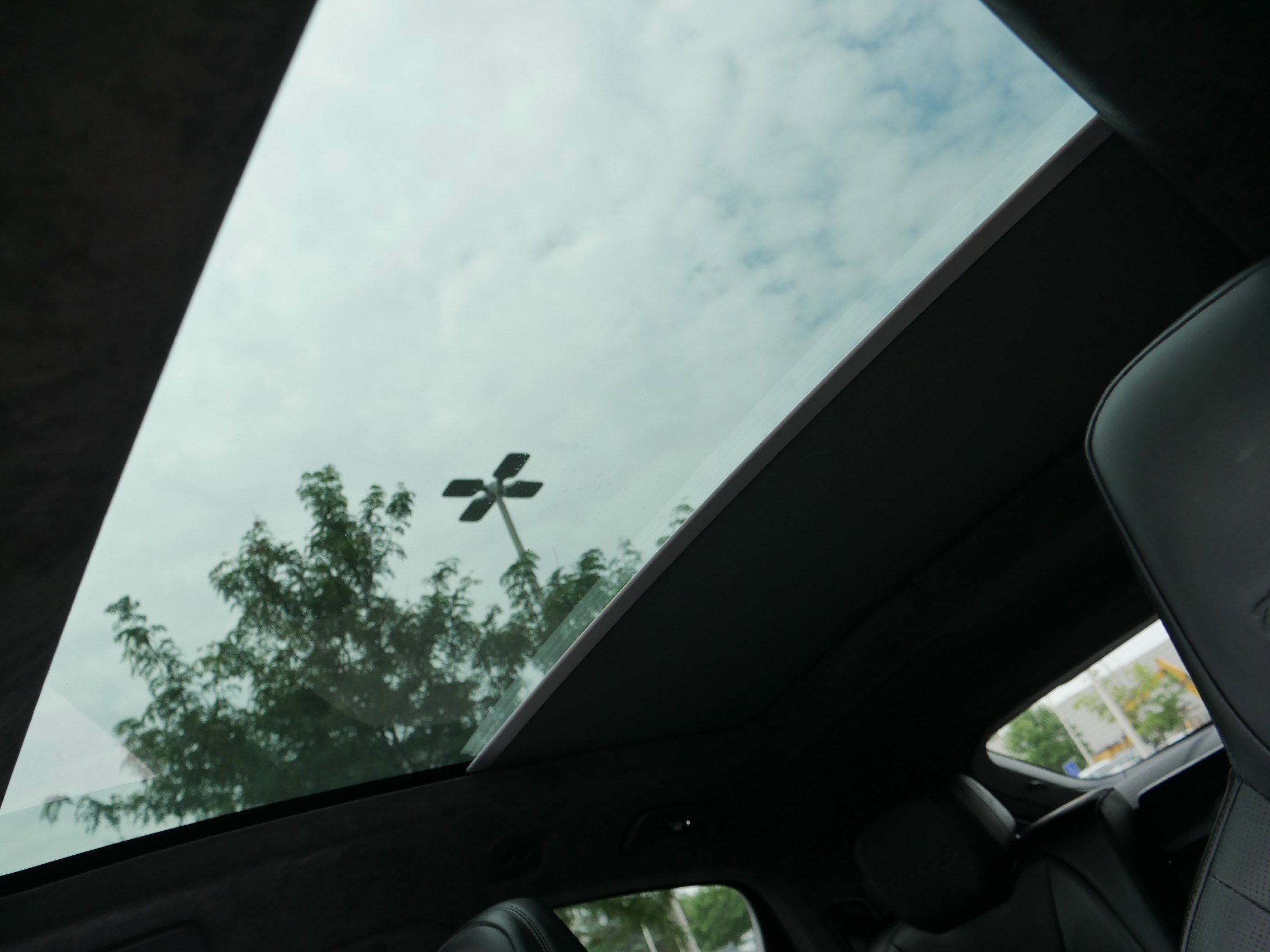 Used 2020 Porsche Cayenne Turbo S image 32