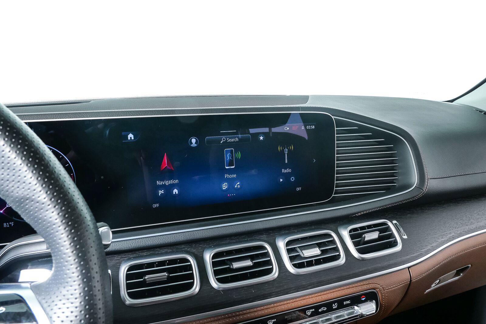 Used 2024 Mercedes-Benz GLS 580 4MATIC image 14