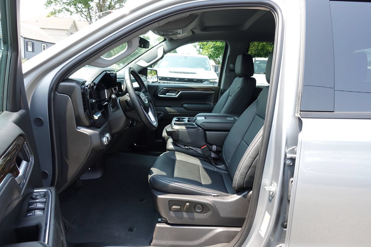 Used 2025 GMC Sierra 1500 Elevation AWD/4WD image 18