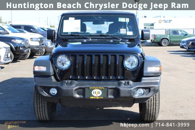 Used 2023 Jeep Wrangler Sport AWD/4WD image 2