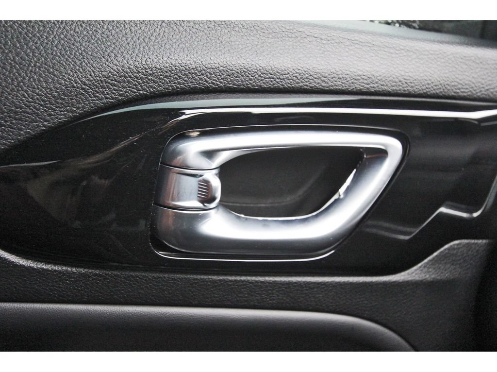 Used 2022 Jeep Compass Limited AWD/4WD image 23