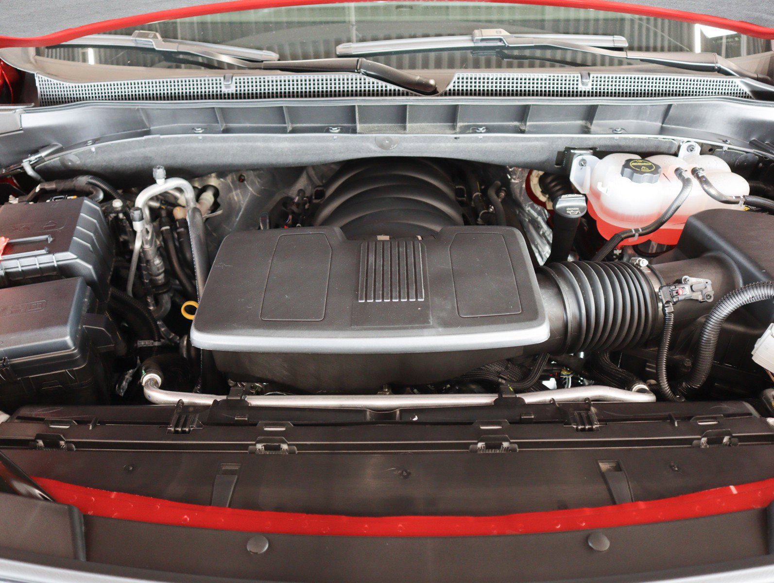 Used 2026 Chevrolet Tahoe RST w/ Comfort Package image 3