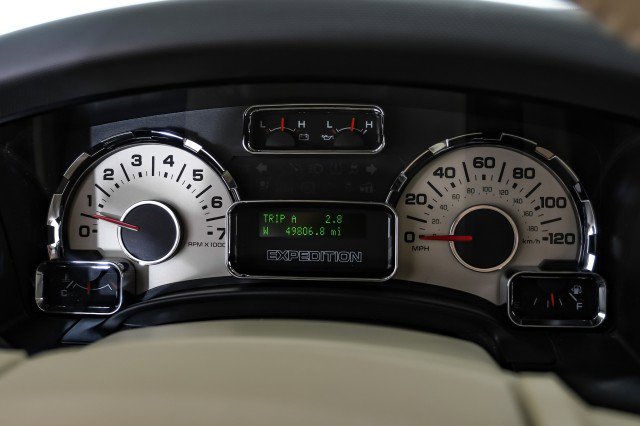 Used 2013 Ford Expedition XLT RWD image 17