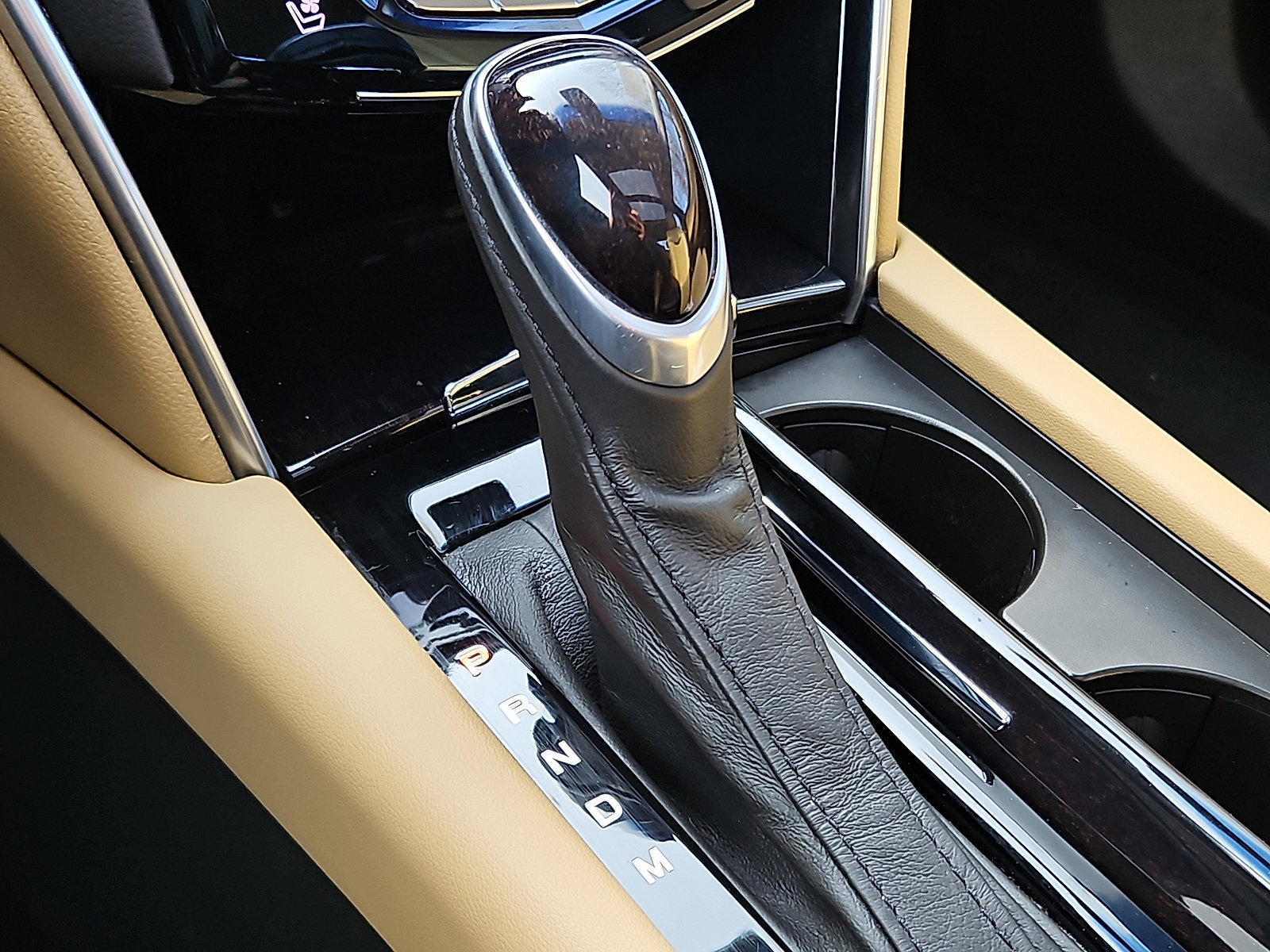 Used 2014 Cadillac XTS Premium image 15