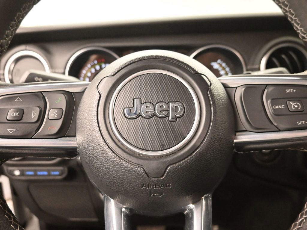 Used 2023 Jeep Wrangler Unlimited Sahara image 14