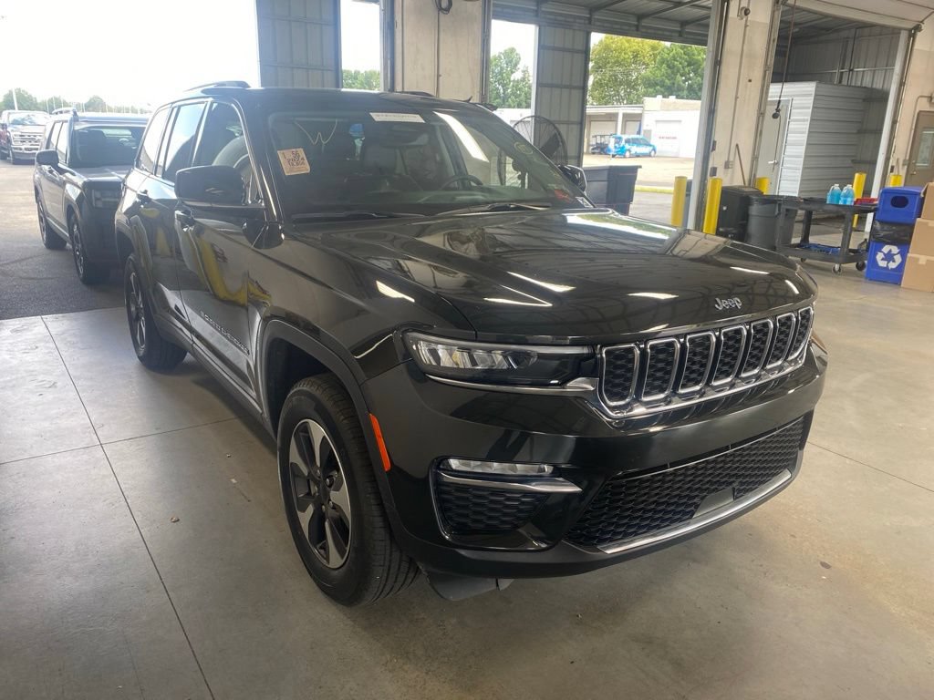 Used 2024 Jeep Grand Cherokee Limited 4xe AWD/4WD image 1