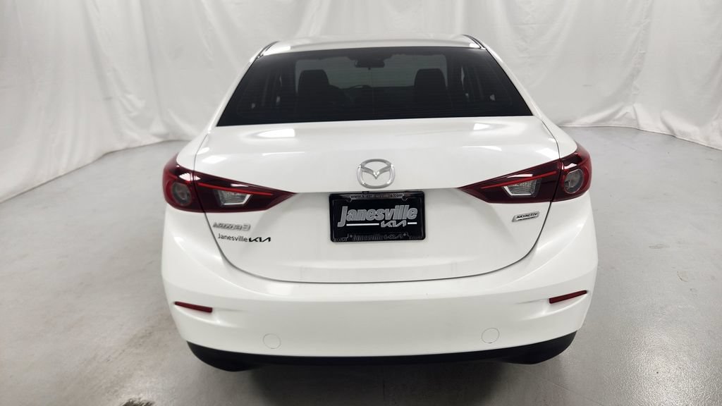 Used 2017 MAZDA MAZDA3 Sport FWD image 4