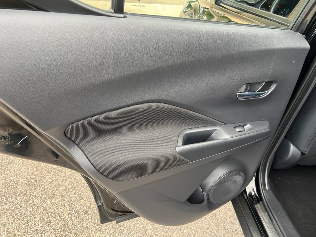 Certified 2024 Nissan Kicks SV w/ Interior Electronics Package FWD image 10