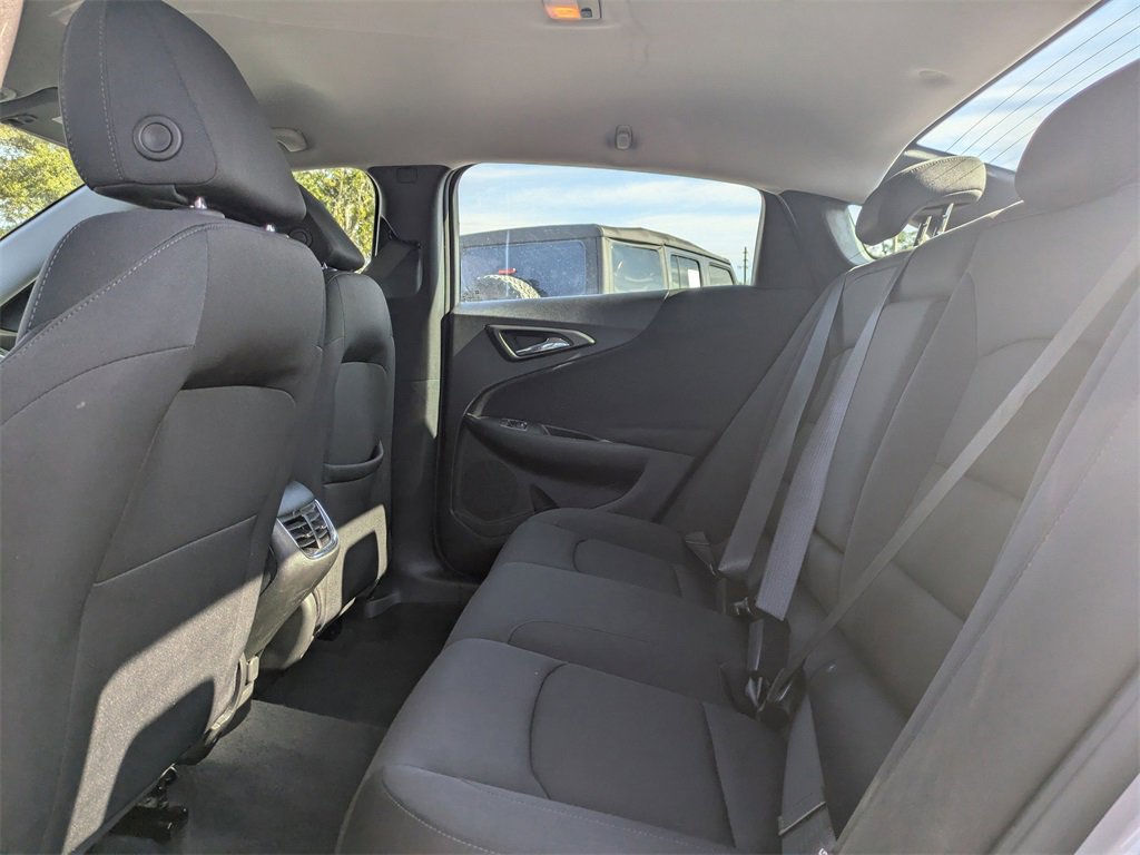 Used 2024 Chevrolet Malibu LT image 12