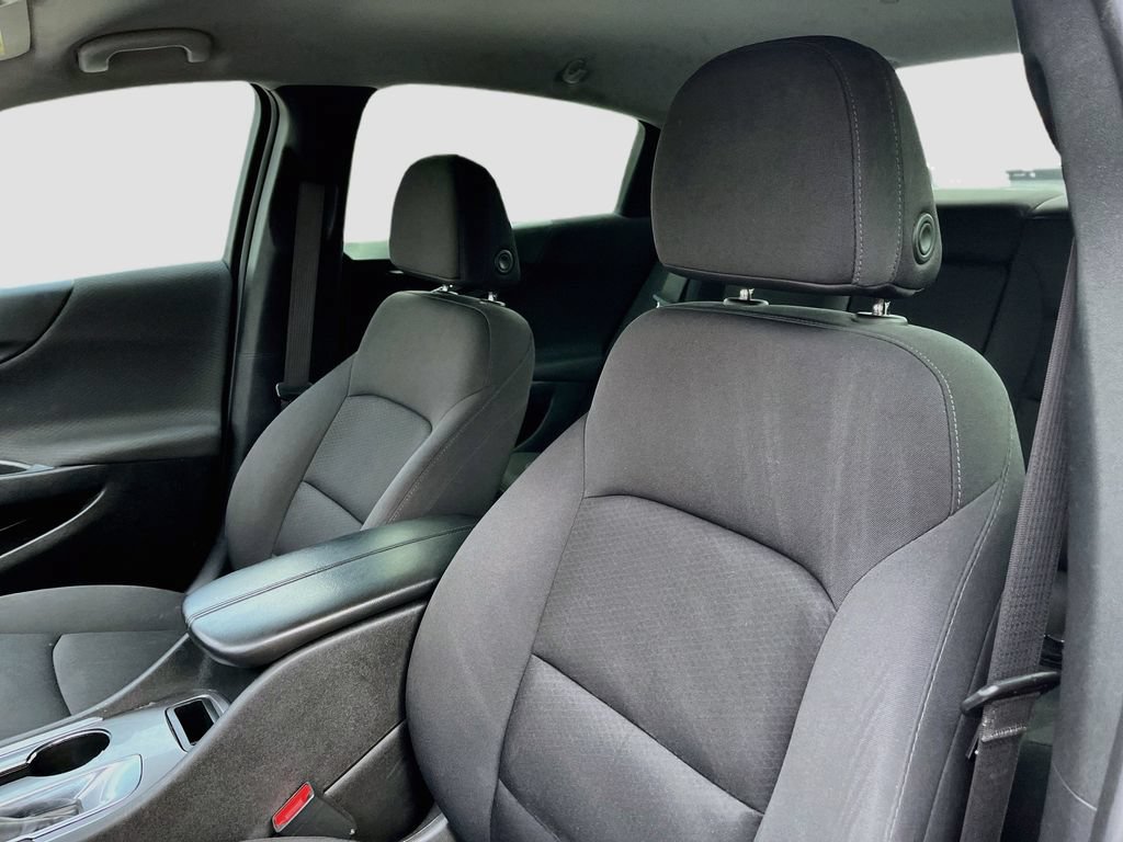 Used 2021 Chevrolet Malibu LT FWD image 19
