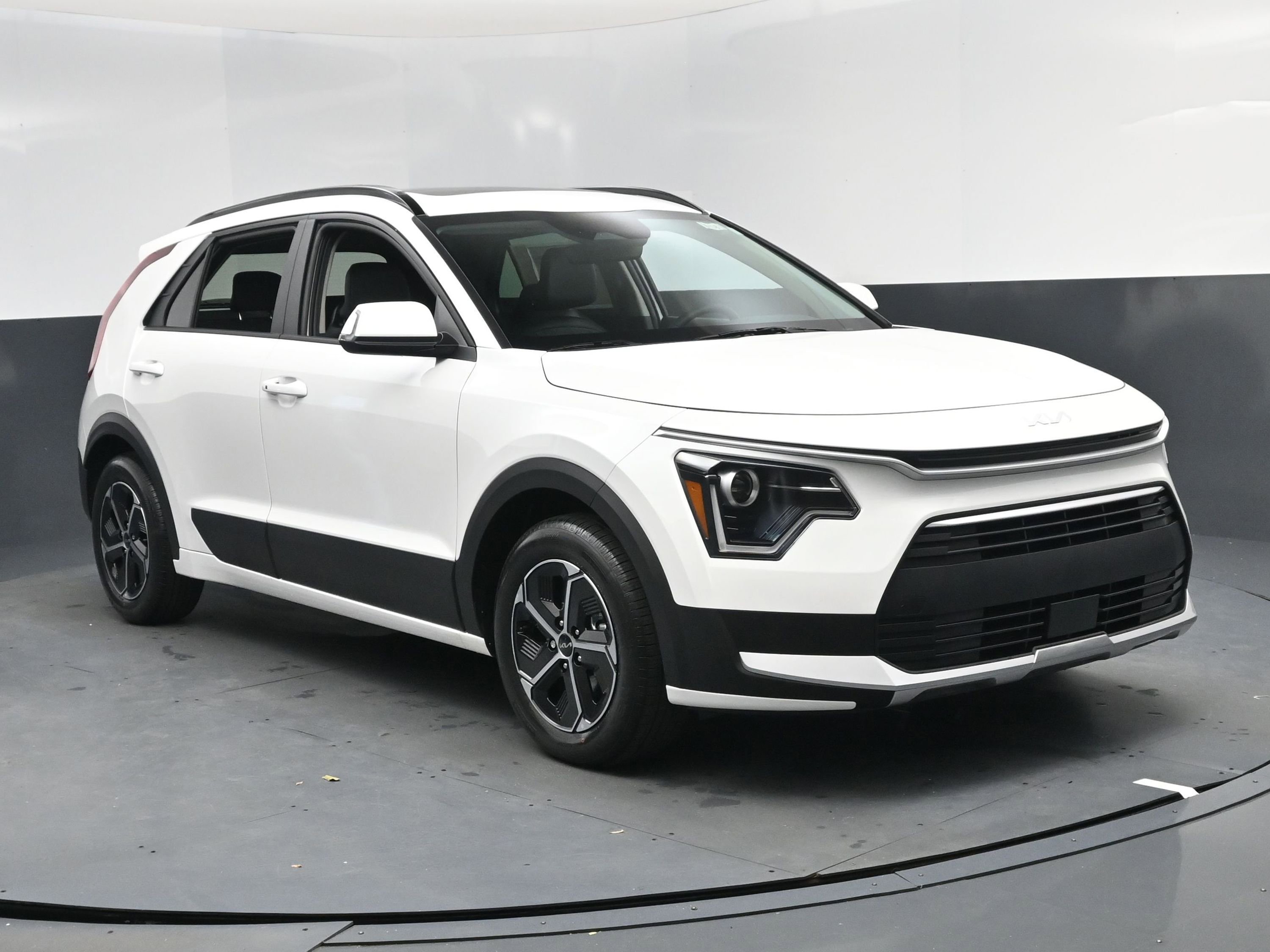 New 2026 Kia Niro EX image 8