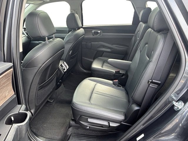 Certified 2023 Kia Sorento X-Line EX AWD/4WD image 11