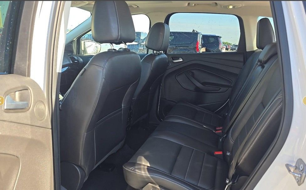 Used 2016 Ford Escape Titanium w/ Equipment Group 301A FWD image 10