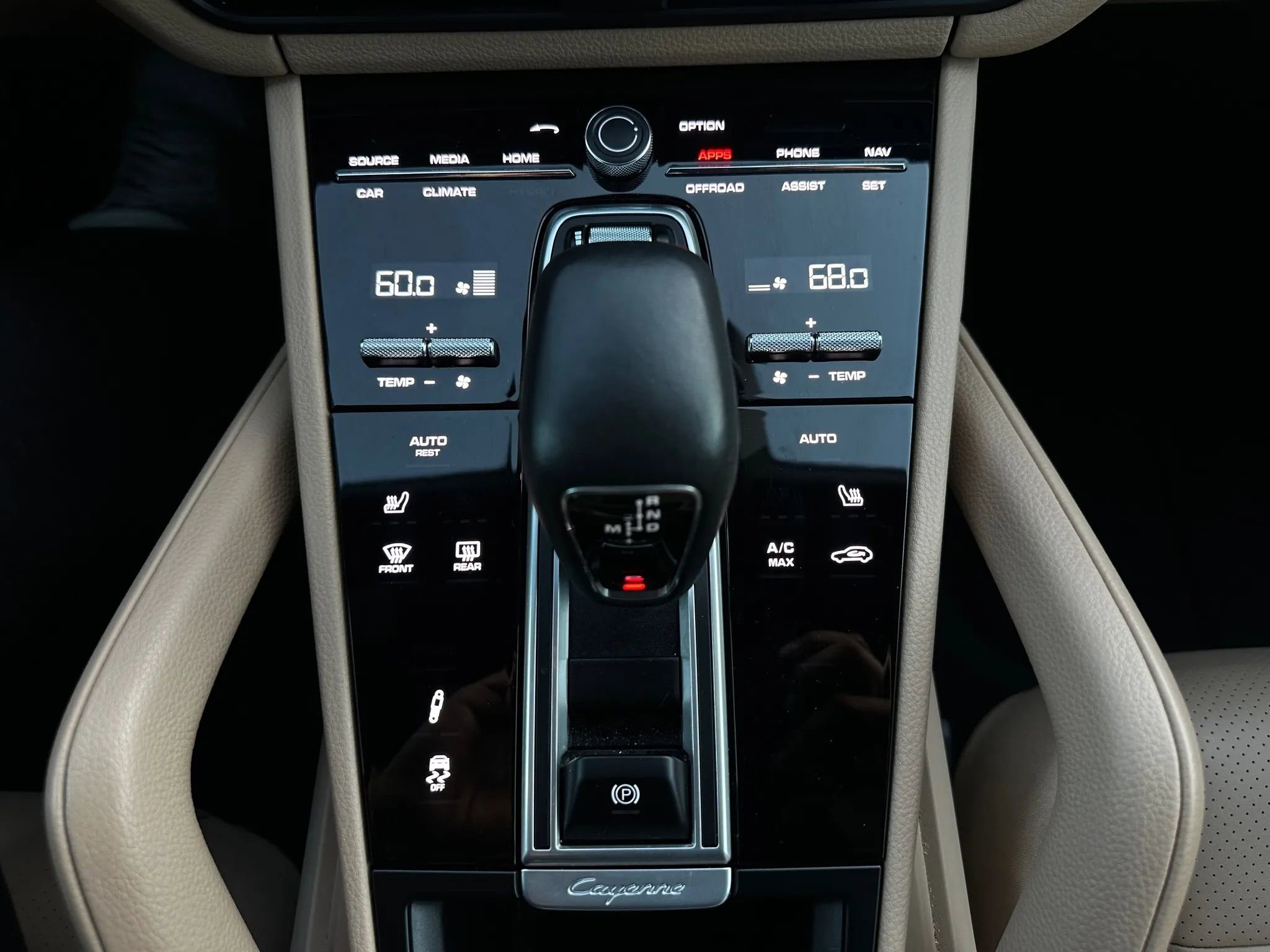 Used 2022 Porsche Cayenne Sport Utility 4D image 50