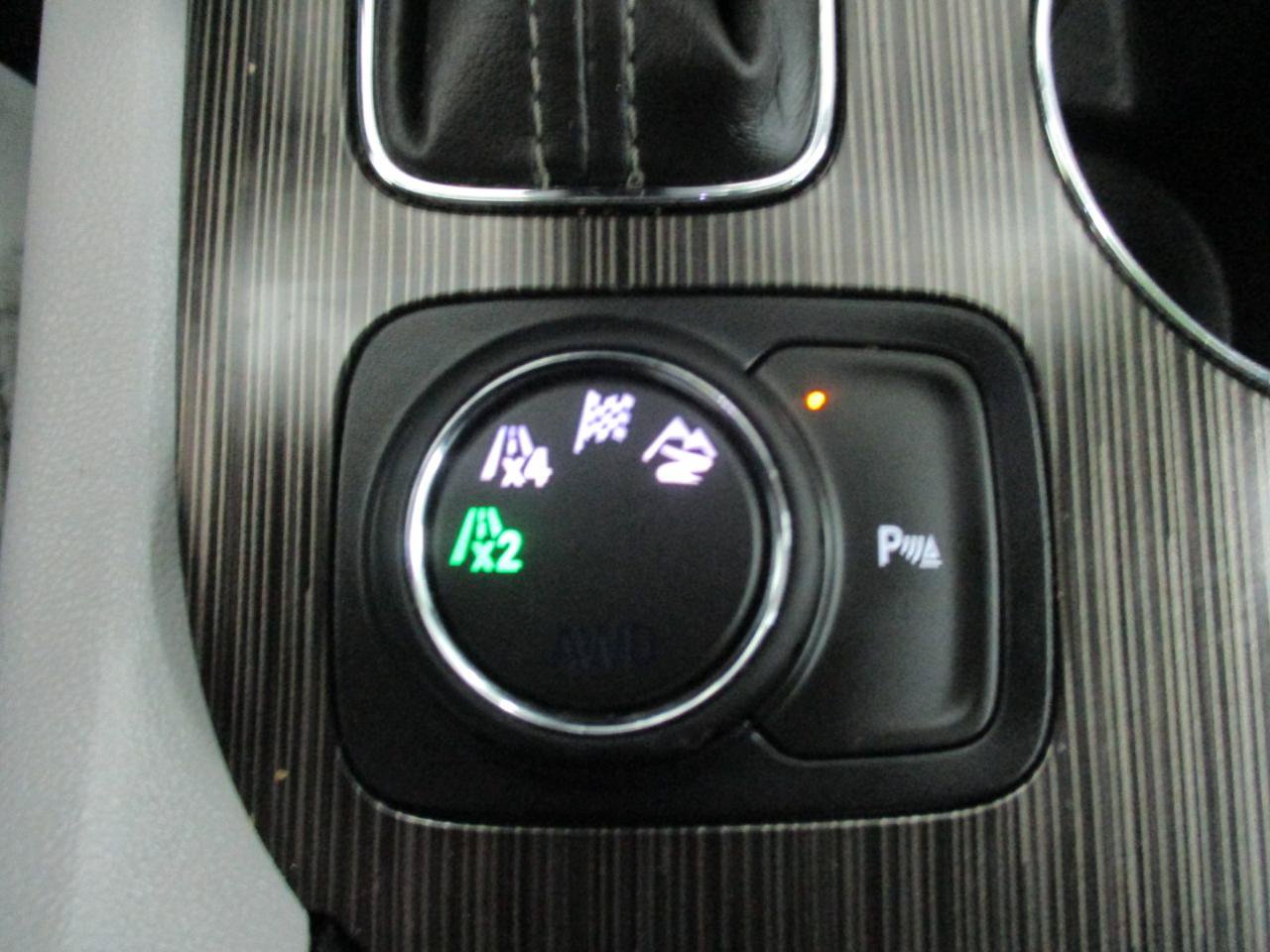 Used 2019 GMC Acadia SLT AWD/4WD image 24