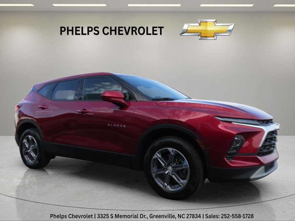 Certified 2023 Chevrolet Blazer LT w/ Driver Confidence Package FWD image 9