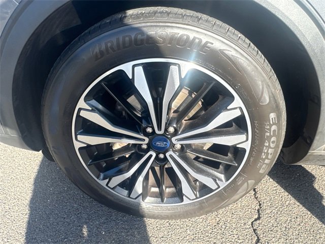 Used 2021 Ford Escape SE w/ SE Sport Appearance Package image 14