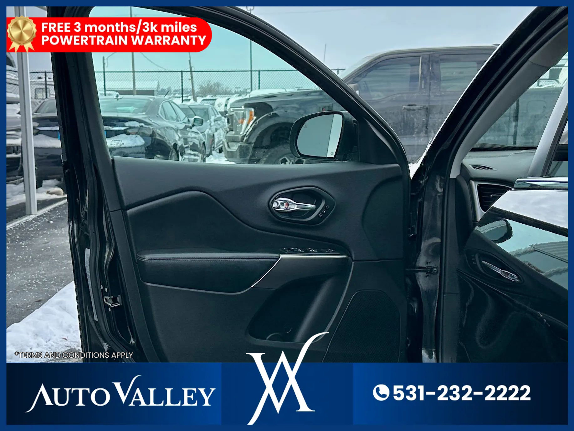 Used 2019 Jeep Cherokee Limited image 12