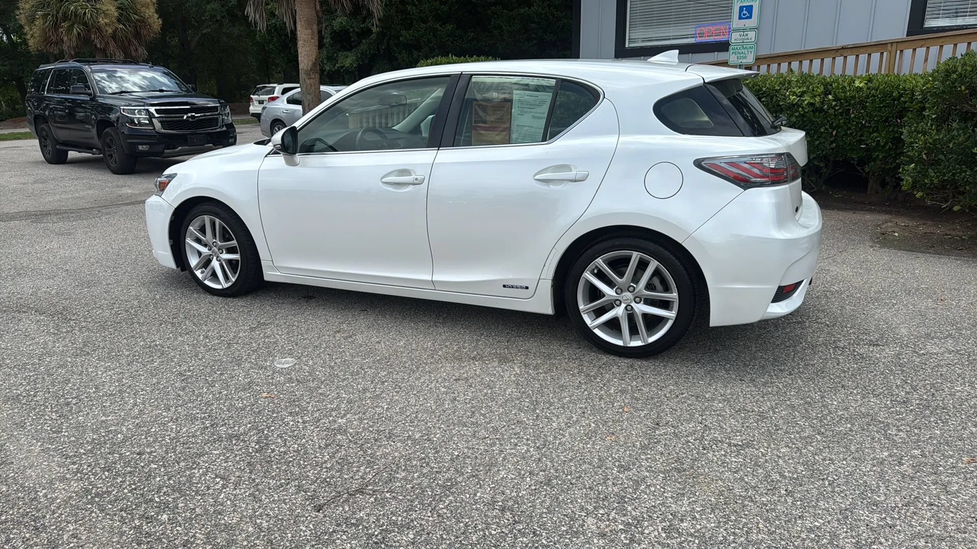 Used 2016 Lexus CT 200h FWD image 11