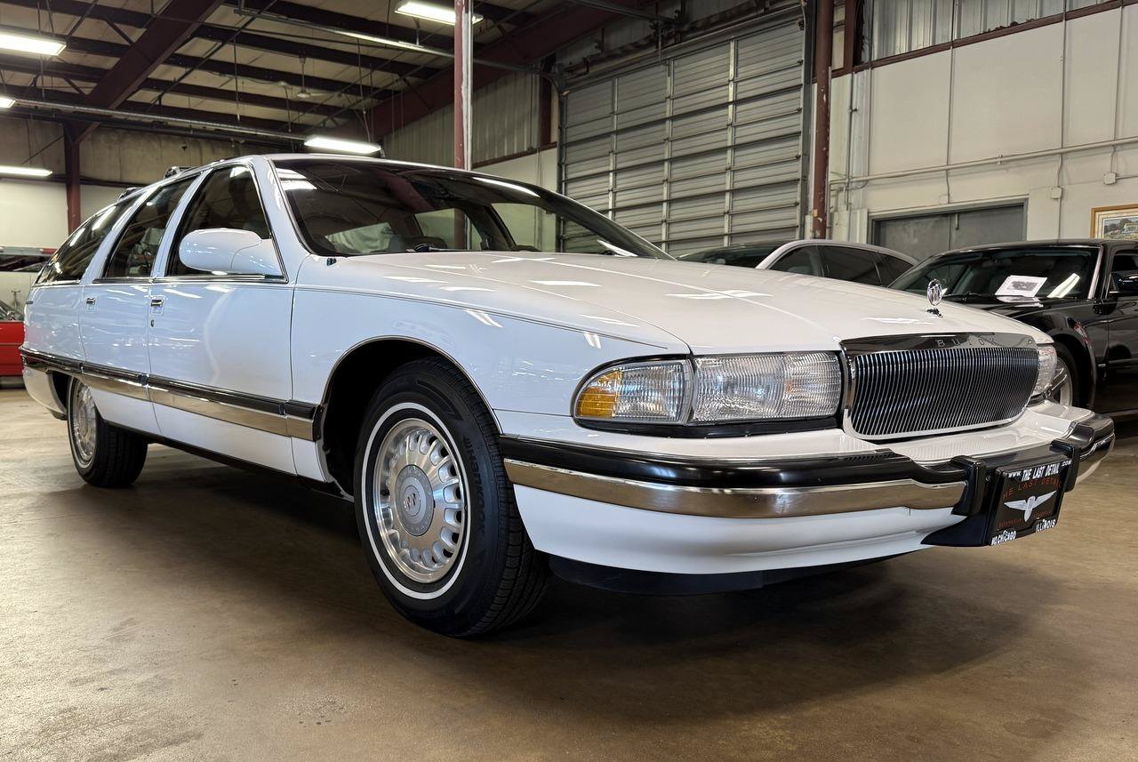 Used 1995 Buick Roadmaster Estate RWD image 3