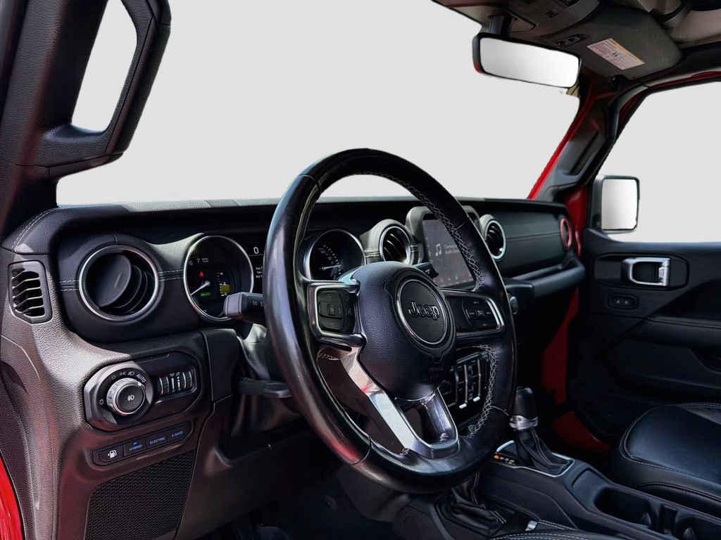 Used 2021 Jeep Wrangler Unlimited Sahara AWD/4WD image 9