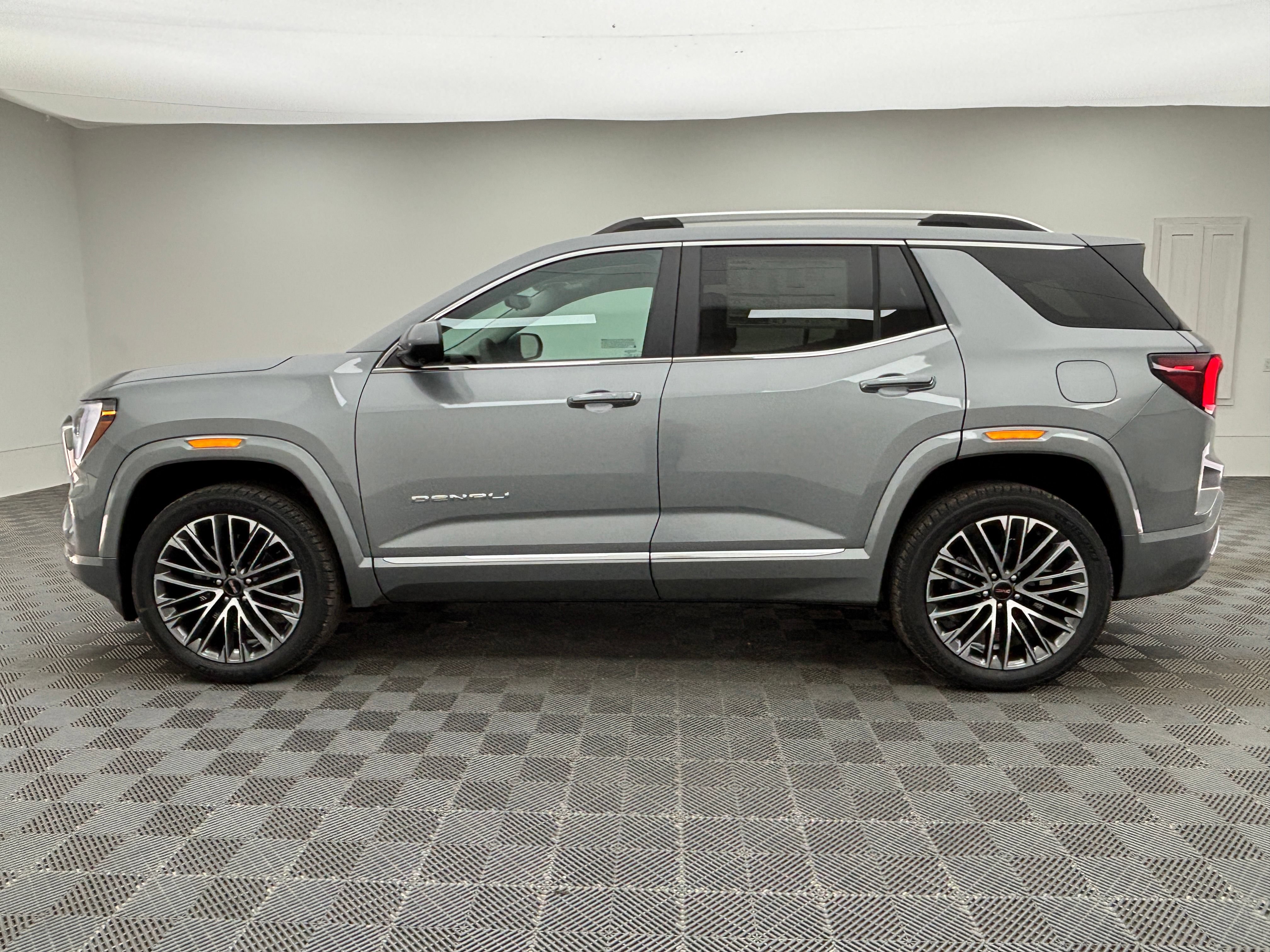 New 2027 GMC Terrain Denali w/ LPO, Floor Liner Package AWD/4WD image 14