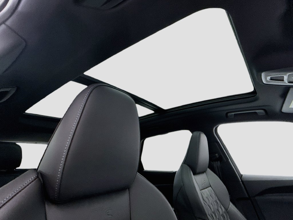 New 2026 Audi SQ5 Premium Plus AWD/4WD image 17