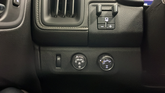 Used 2021 GMC Canyon Denali AWD/4WD image 31
